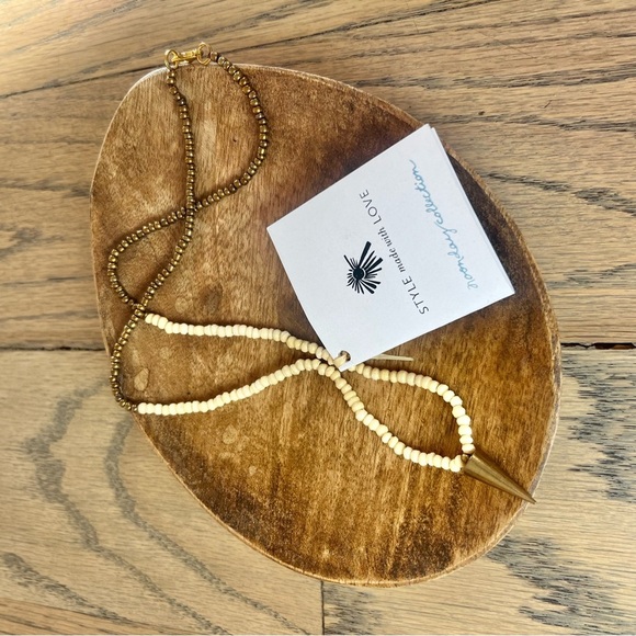 NWT Noonday Collection Navigator Cream and Gold Beaded Necklace - Picture 7 of 8